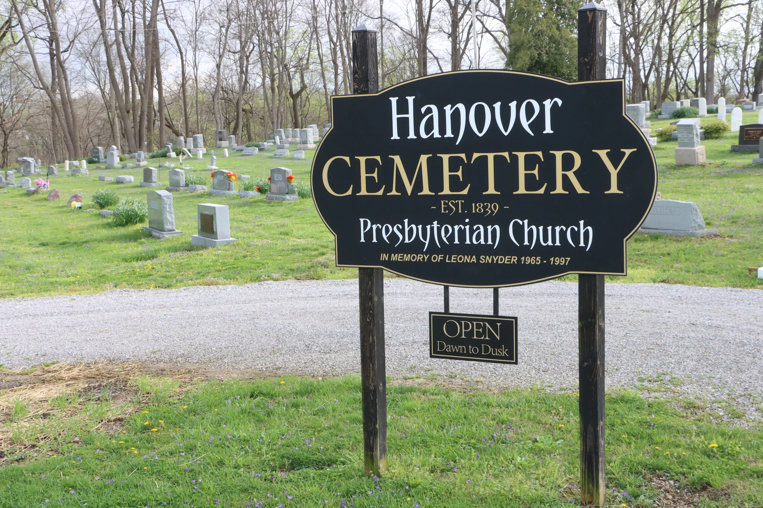 hanover-cemetery-sign