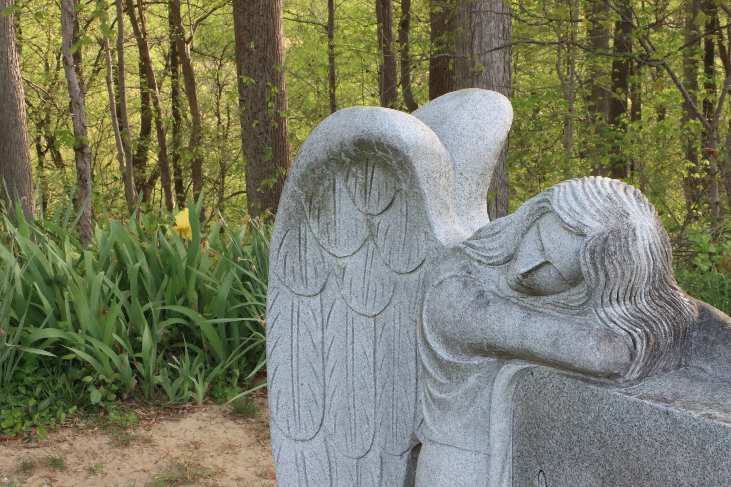 Weeping angel monument